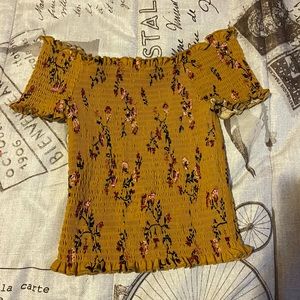 very stretchy and comfy. perfect for summer!